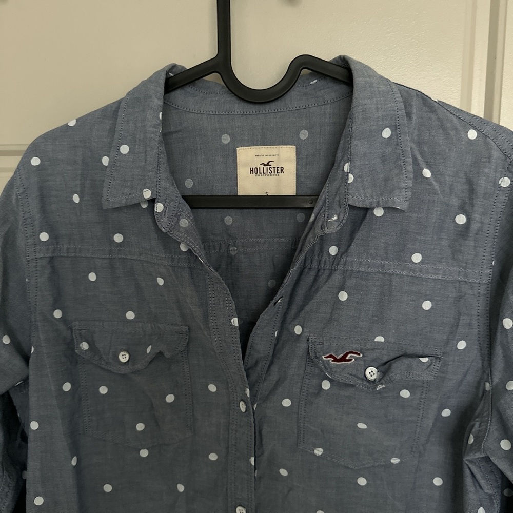 Hollister shirt